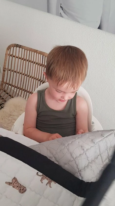 Love By Lily .com Love By Lily - XL Speelkleed - Little Dot - Stippen - 200x150cm 4 Love By Lily .com Love By Lily - XL Speelkleed - Little Dot - Stippen - 200x150cm - Afbeelding 2