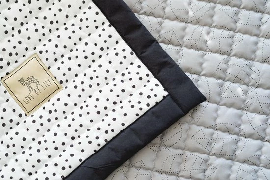 Love By Lily .com Love By Lily - XL Speelkleed - Little Dot - Stippen - 200x150cm 5 Love By Lily .com Love By Lily - XL Speelkleed - Little Dot - Stippen - 200x150cm - Afbeelding 3