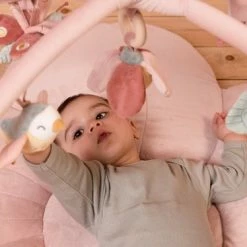 Little Dutch Speelkleed Met Boog - Flowers & Butterflies -Exporteren speelkleden winkel 550x367 2