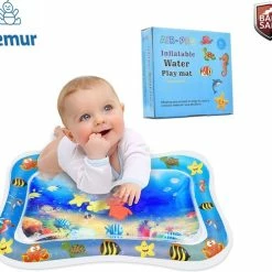 Femur®️ Originele Baby Waterspeelmat – Speelkleed – Aquamat – Watermat Zwembad – Speelmat – Babytrainer - Babygym - Kraamcadeau – Ideaal Cadeau Voor Babyshower – Verkoeling - Luxe Geschenkdoos