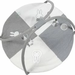 Speelkleed Met Boog Nijntje ABC -Exporteren speelkleden winkel 550x521 3