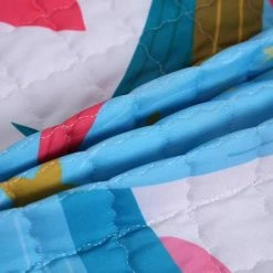 By Baboo Baby Cadeau Meisje - Vloerkleed Baby - Unicorn - Kinder Kleurtjes - Speelmat Kinderkamer - Kindertapijt - Speelkleed Meisje - Roze - Blauw - Wit 19 By Baboo Baby Cadeau Meisje - Vloerkleed Baby - Unicorn - Kinder Kleurtjes - Speelmat Kinderkamer - Kindertapijt - Speelkleed Meisje - Roze - Blauw - Wit -Exporteren speelkleden winkel 550x550 1214