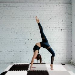 Relaxdays Speelmat Met Rand - Foam - 30-delig - Puzzelmat - Speeltegels Kinderen - Baby - Grijs -Exporteren speelkleden winkel 550x550 484