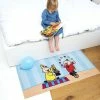 Bumba Vloerkleed Kinderkamer - Tapijt Kinderkamer - Voor Jongens En Meisjes - Kindertapijt Bumba - 60 X 120 Cm - Bumba Circus - Speelmat/Speelkleed - Gemaakt In België - Officiële Studio 100 Partner 2 Bumba Vloerkleed Kinderkamer - Tapijt Kinderkamer - Voor Jongens En Meisjes - Kindertapijt Bumba - 60 X 120 Cm - Bumba Circus - Speelmat/Speelkleed - Gemaakt In België - Officiële Studio 100 Partner -Exporteren speelkleden winkel 550x550 939