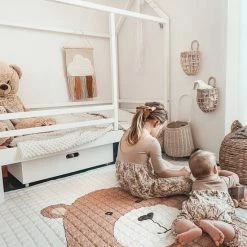 Love By Lily .com Love By Lily - Groot Speelkleed - Bubbly Honey Bear - City Size - 150x120cm -Exporteren speelkleden winkel 550x733 33