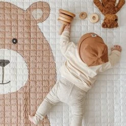 Love By Lily .com Love By Lily - Groot Speelkleed - Bubbly Honey Bear - City Size - 150x120cm -Exporteren speelkleden winkel 550x733 39