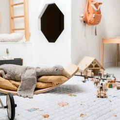 Love By Lily .com Love By Lily - Groot Speelkleed - Life - 200x150cm 15 Love By Lily .com Love By Lily - Groot Speelkleed - Life - 200x150cm -Exporteren speelkleden winkel 550x820 1